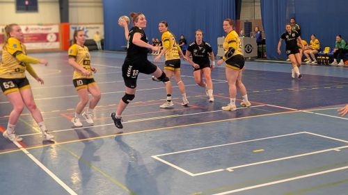 Ženy vítězí gólem vteřinu před koncem